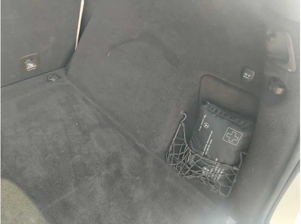 Car image 38