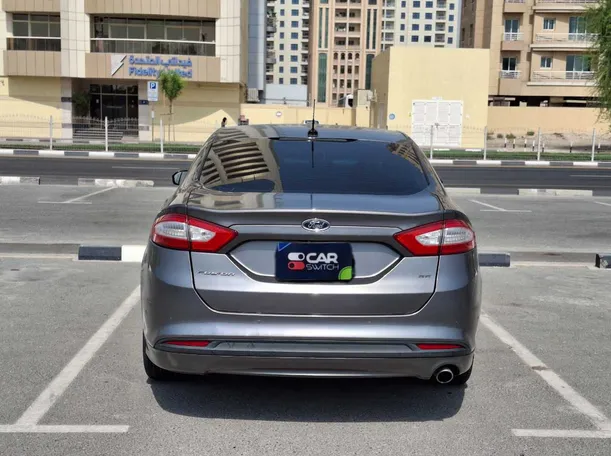 Car image 6
