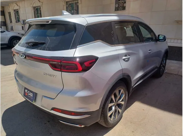 Car image 6