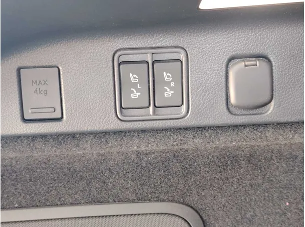 Car image 39