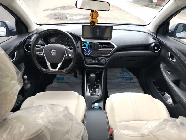 Car image 21