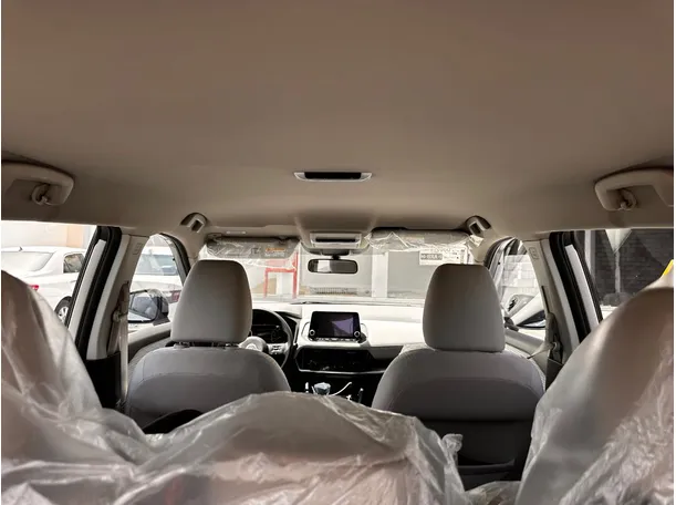 Car image 15