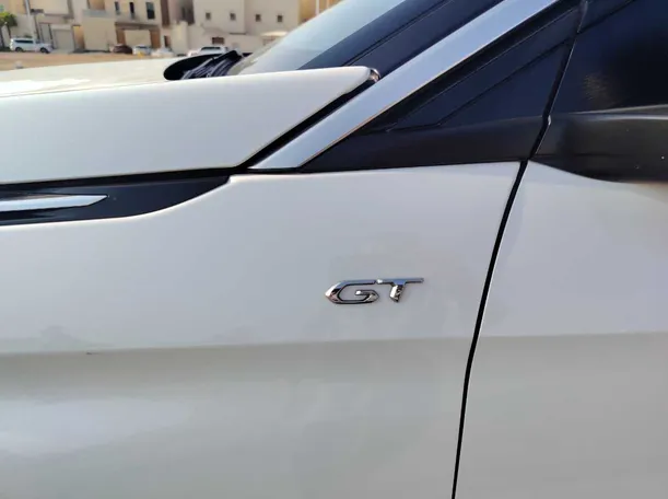 Car image 32