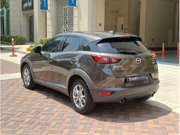 Car image 7