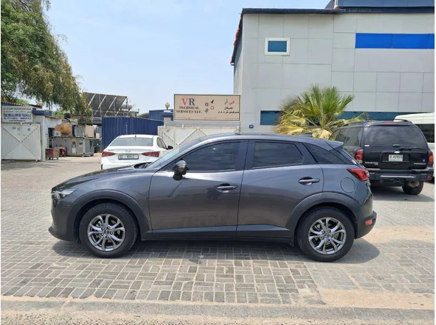 Car image 8