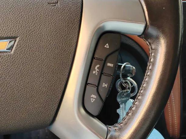Car image 27