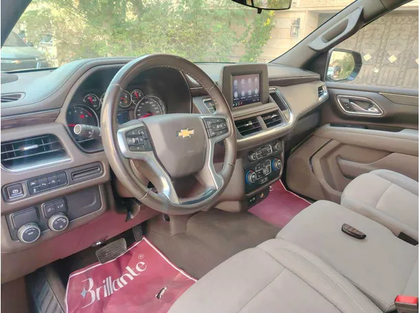 Car image 13