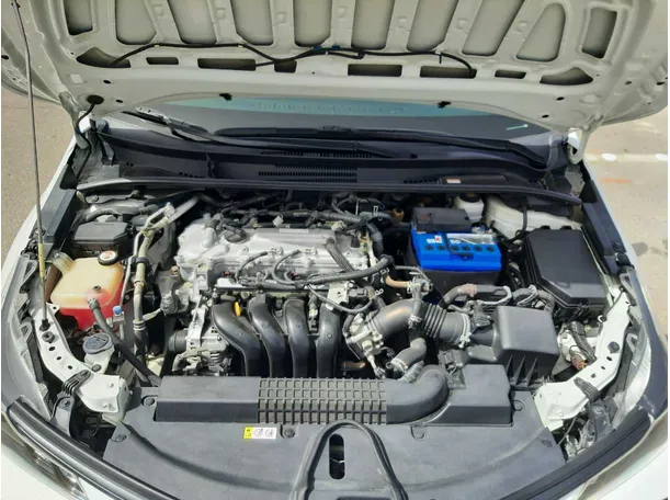 Car image 19