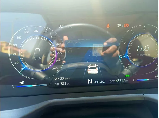 Car image 28
