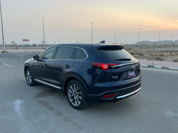 Car image 7