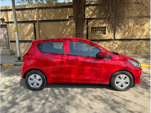 Car image 4
