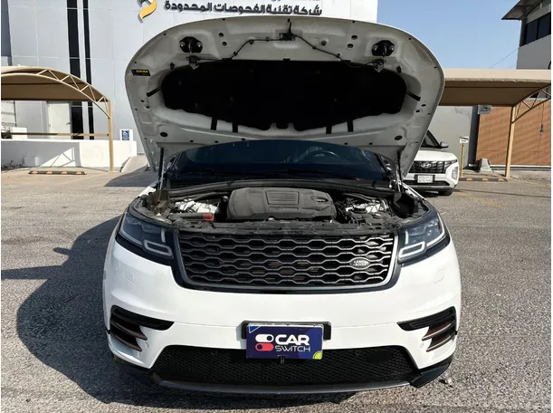 Car image 27