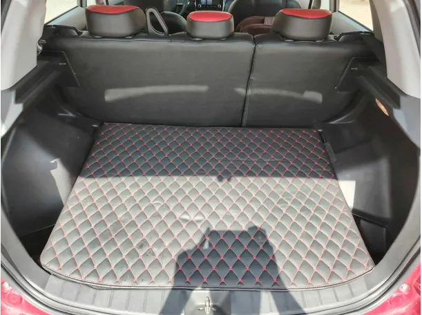 Car image 30