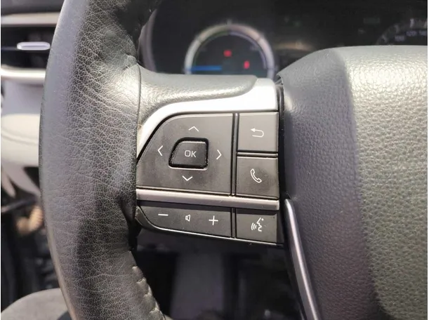 Car image 38