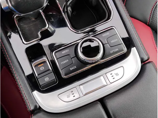 Car image 22