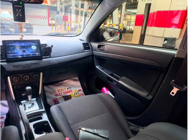 Car image 8