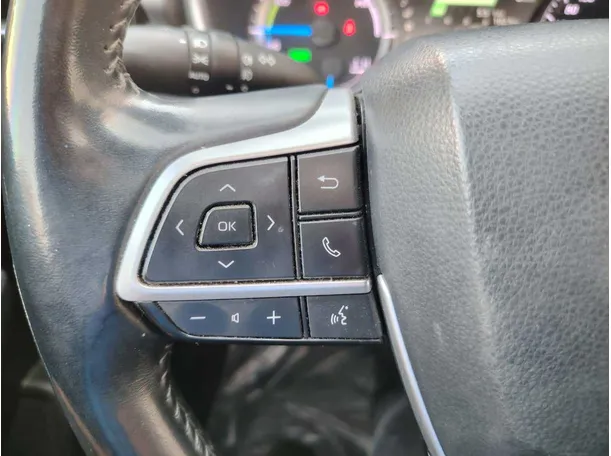 Car image 42