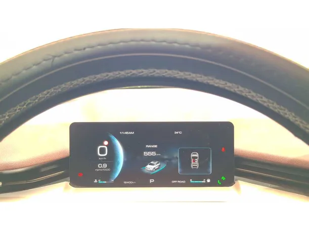 Car image 19