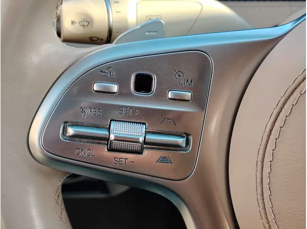 Car image 39