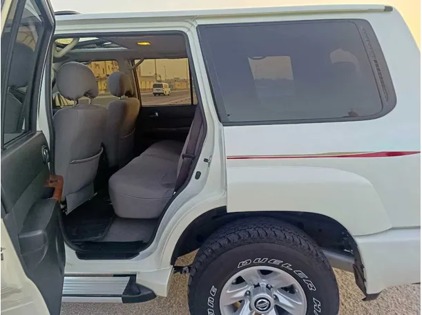 Car image 17