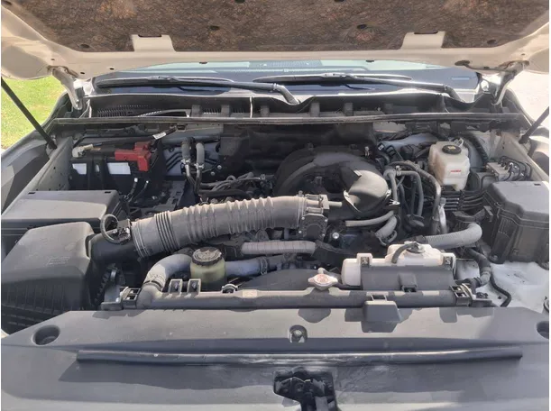 Car image 19