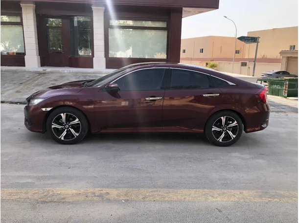 Car image 8