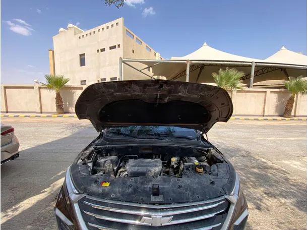 Car image 25