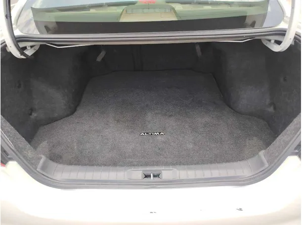 Car image 33