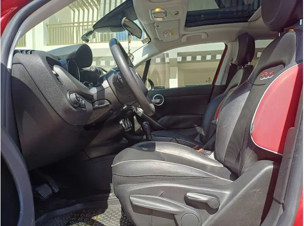 Car image 12