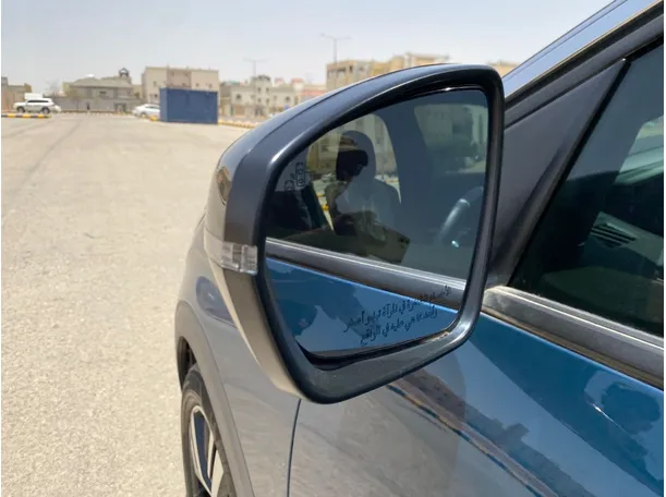Car image 28