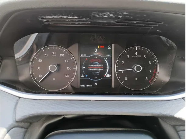 Car image 17