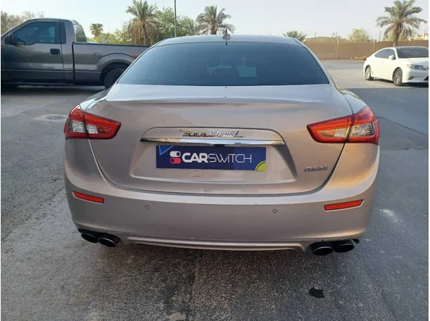 Car image 6