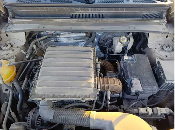 Car image 38