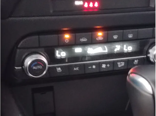 Car image 29
