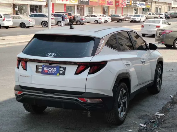 Car image 5