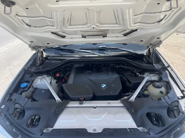 Car image 26