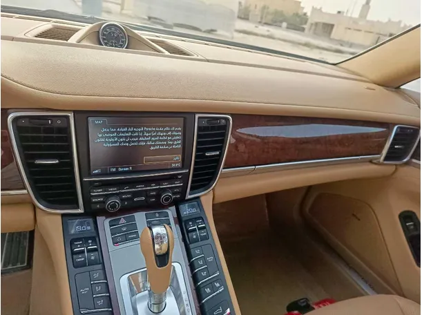Car image 27