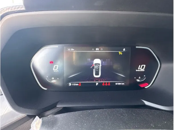 Car image 19