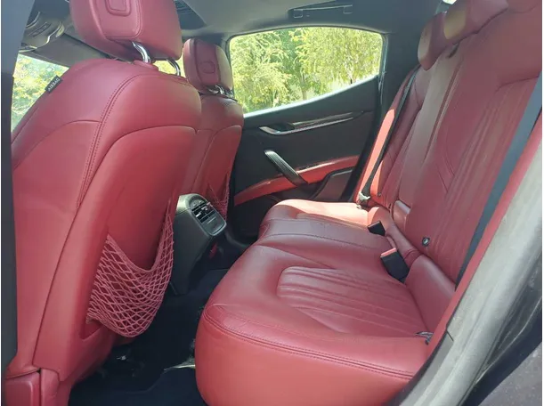 Car image 13