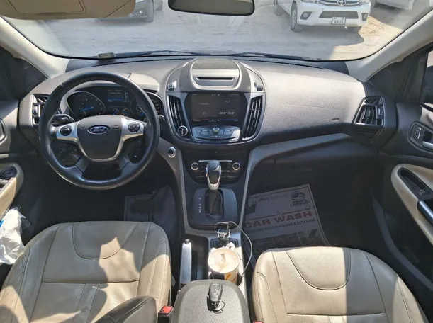 Car image 18