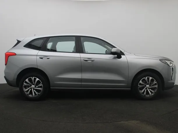 Car image 13