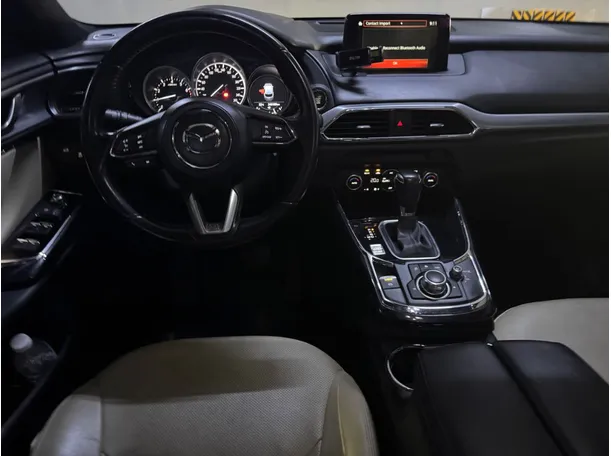 Car image 17