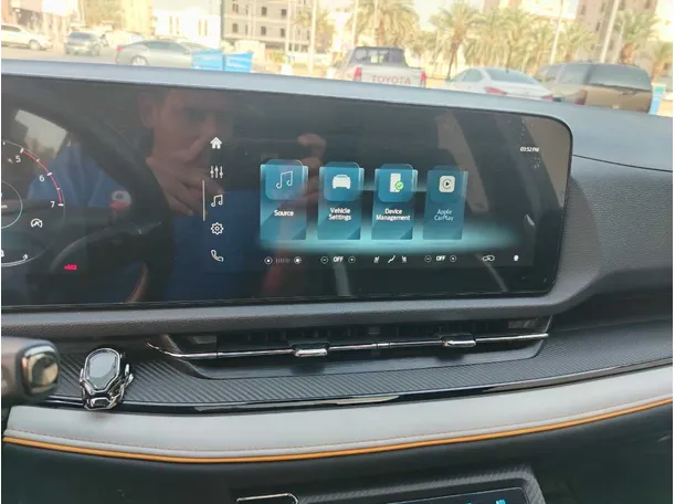 Car image 25