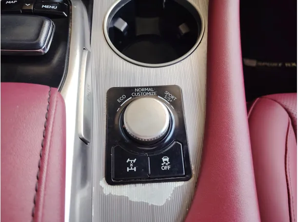 Car image 27
