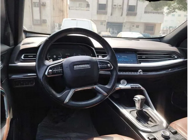 Car image 31