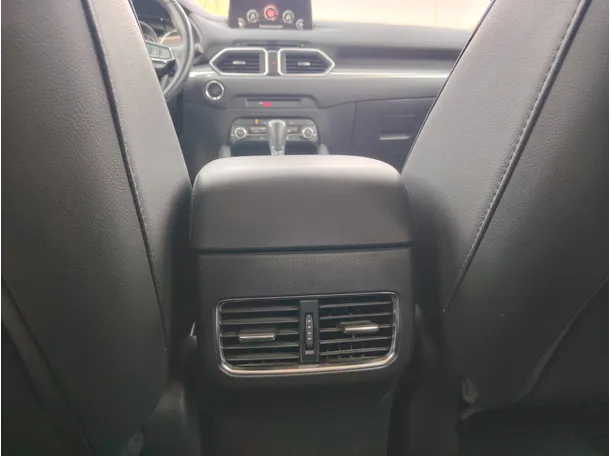 Car image 25