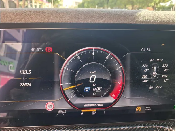 Car image 9