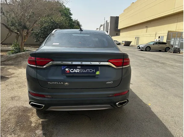 Car image 6