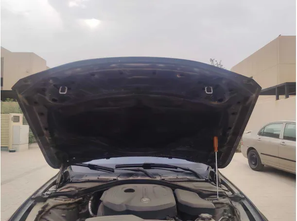 Car image 38