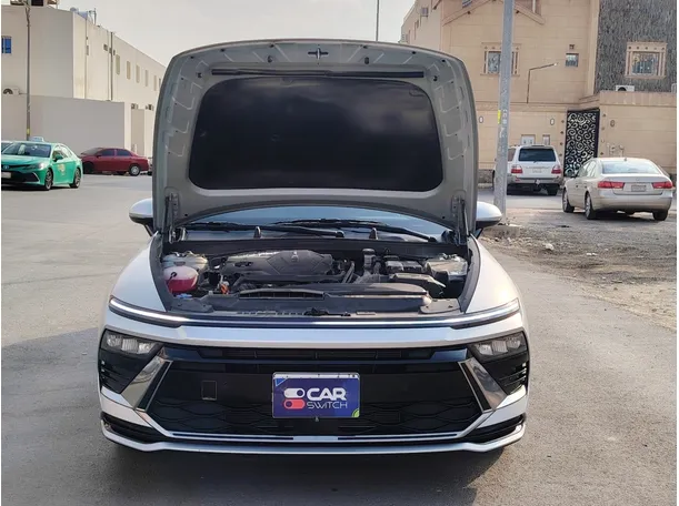 Car image 32